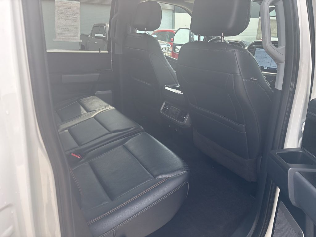 2022 Ford F-150 Lariat - Photo 12