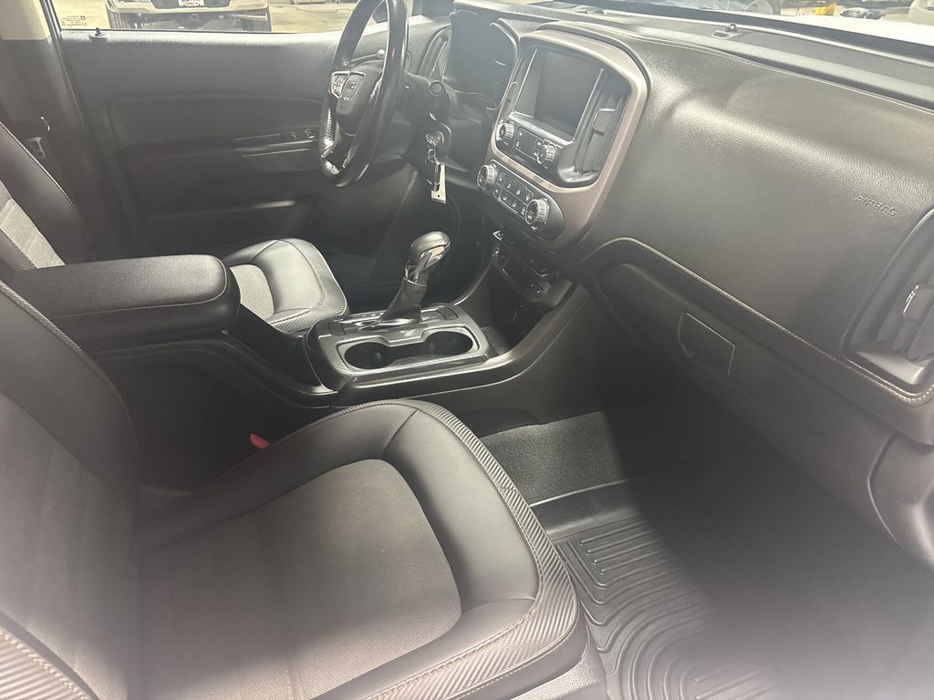 2022 GMC Canyon AT4 - Photo 13
