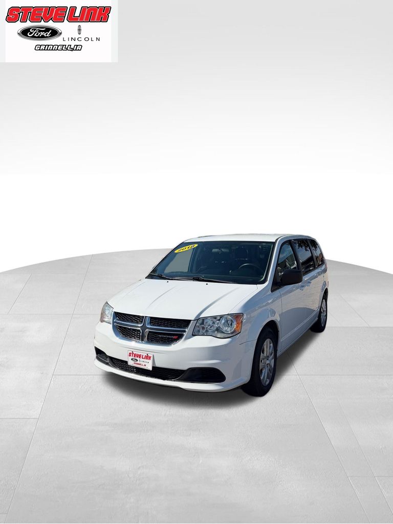 Used 2018 Dodge Grand Caravan SE with VIN 2C4RDGBG0JR225816 for sale in Grinnell, IA