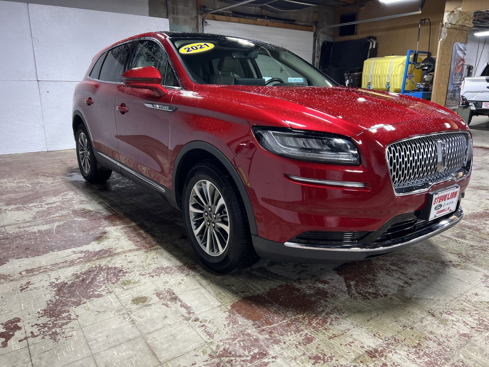 Used 2021 Lincoln Nautilus Reserve with VIN 2LMPJ8KP2MBL15259 for sale in Grinnell, IA