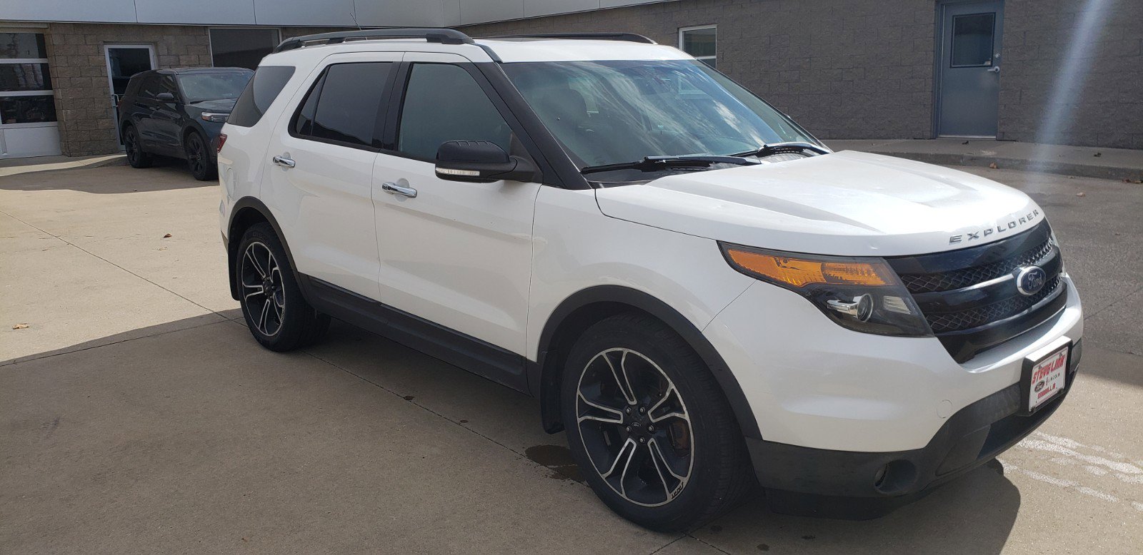 Used 2014 Ford Explorer Sport with VIN 1FM5K8GT3EGB75223 for sale in Grinnell, IA