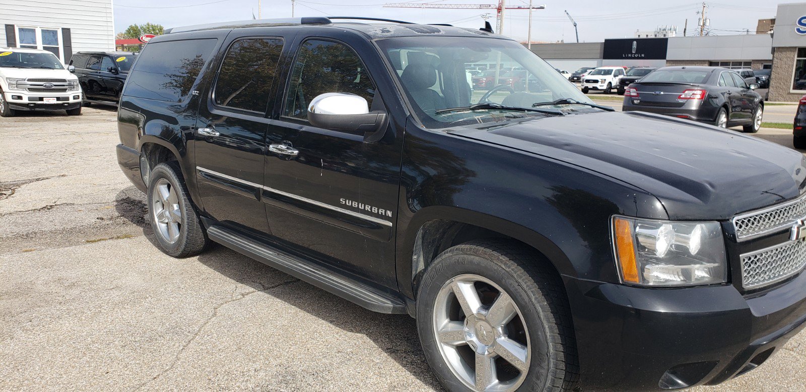 Used 2013 Chevrolet Suburban LTZ with VIN 1GNSKKE76DR198435 for sale in Grinnell, IA