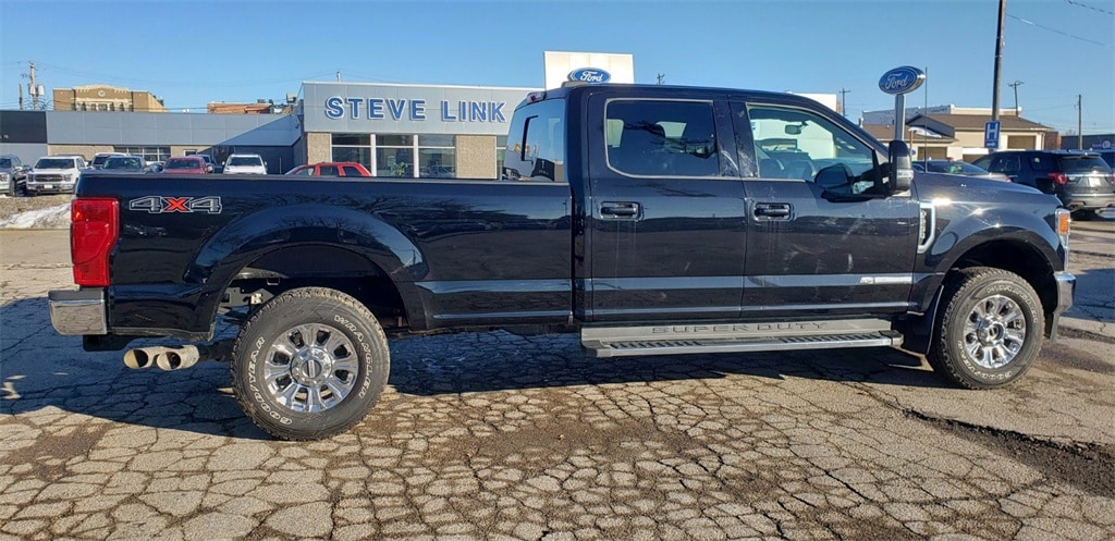 2022 Ford F-250 Super Duty Lariat's photo