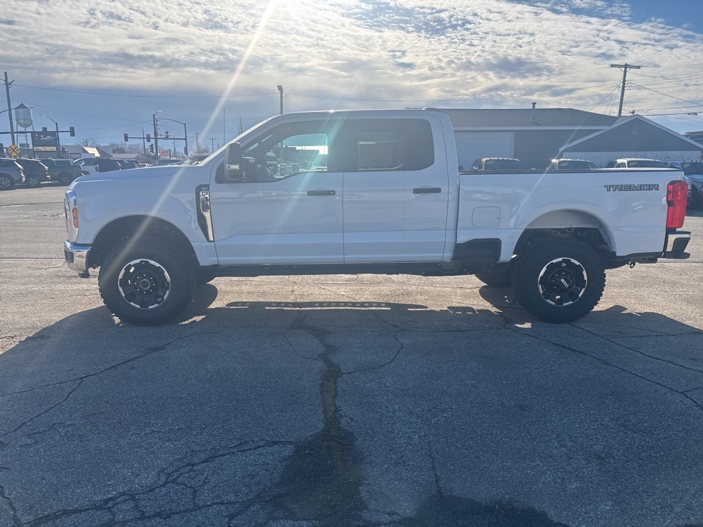 2026 Ford F-350 Super Duty XLT's photo