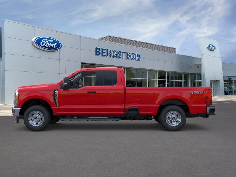 2025 Ford F-250 photo 3