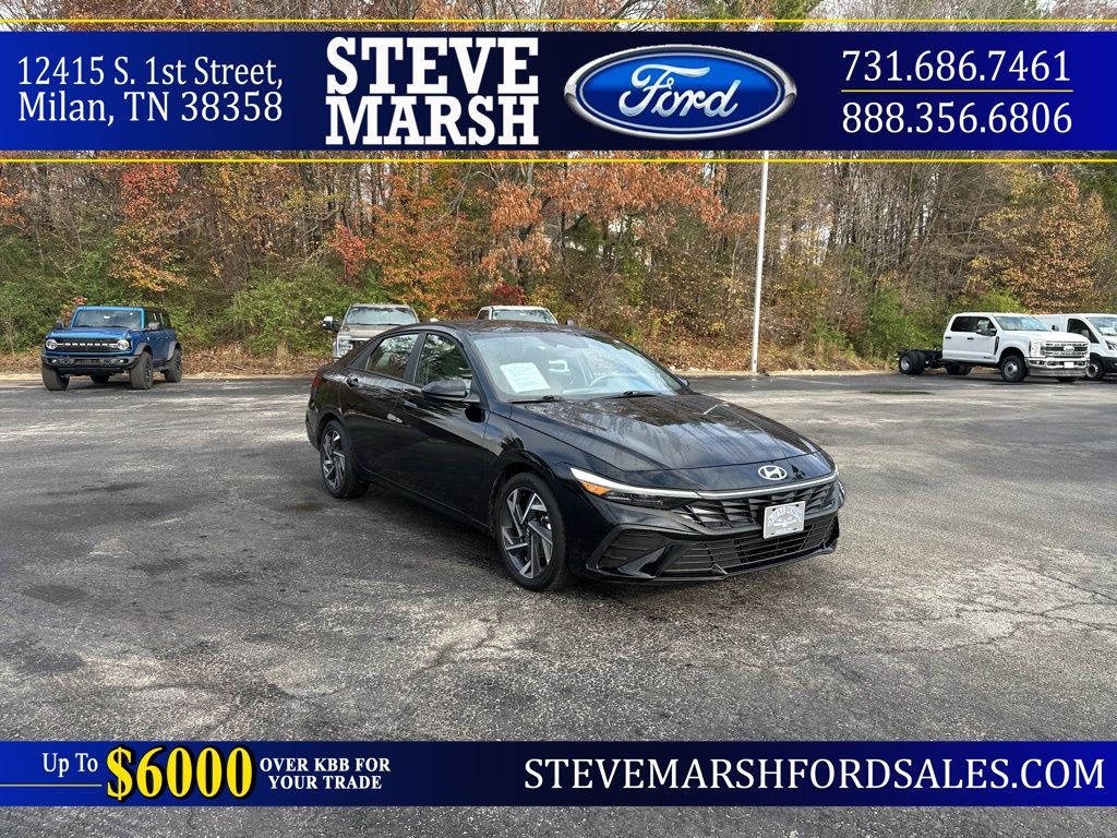 2025 Hyundai Elantra SEL's photo