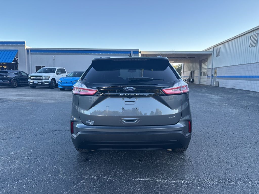 2024 Ford Edge SE photo 3