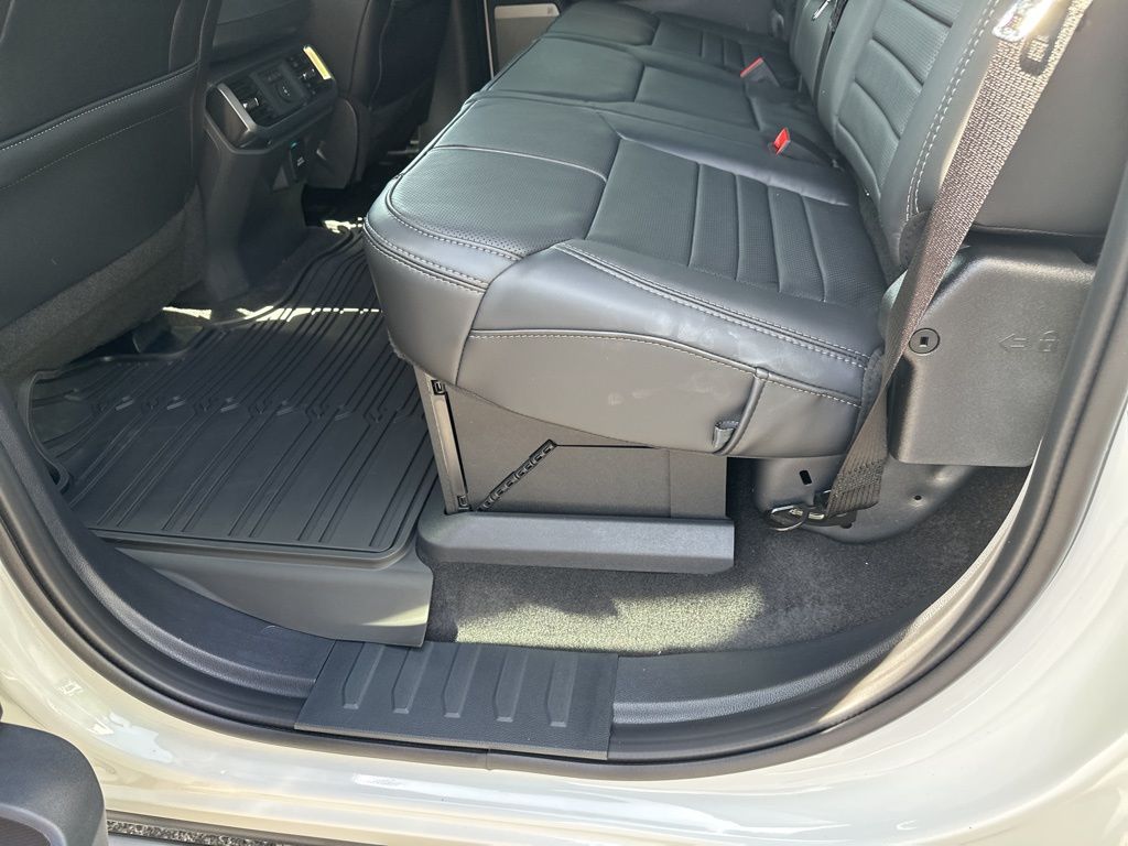2026 Ford F-150 Platinum - Photo 15