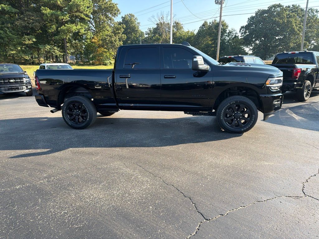3C6UR5FJ6RG393085