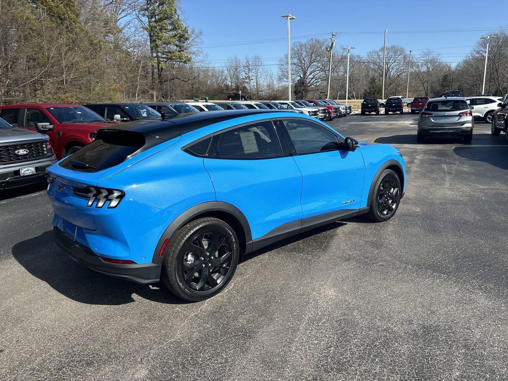2024 Ford Mustang Mach-E Select - Photo 3