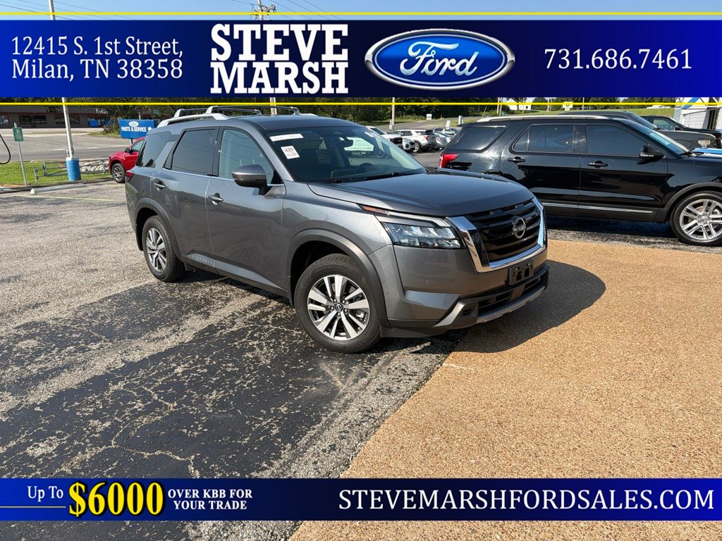 Used 2025 Nissan Pathfinder SL