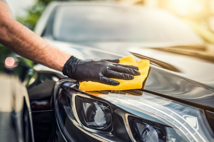 Best Ways to Keep Your Car Clean Between Washes