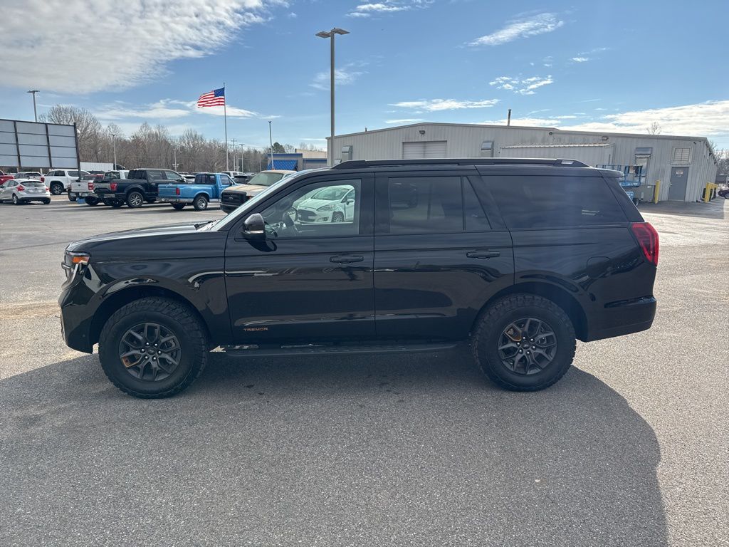 2025 Ford Expedition Tremor - Photo 6