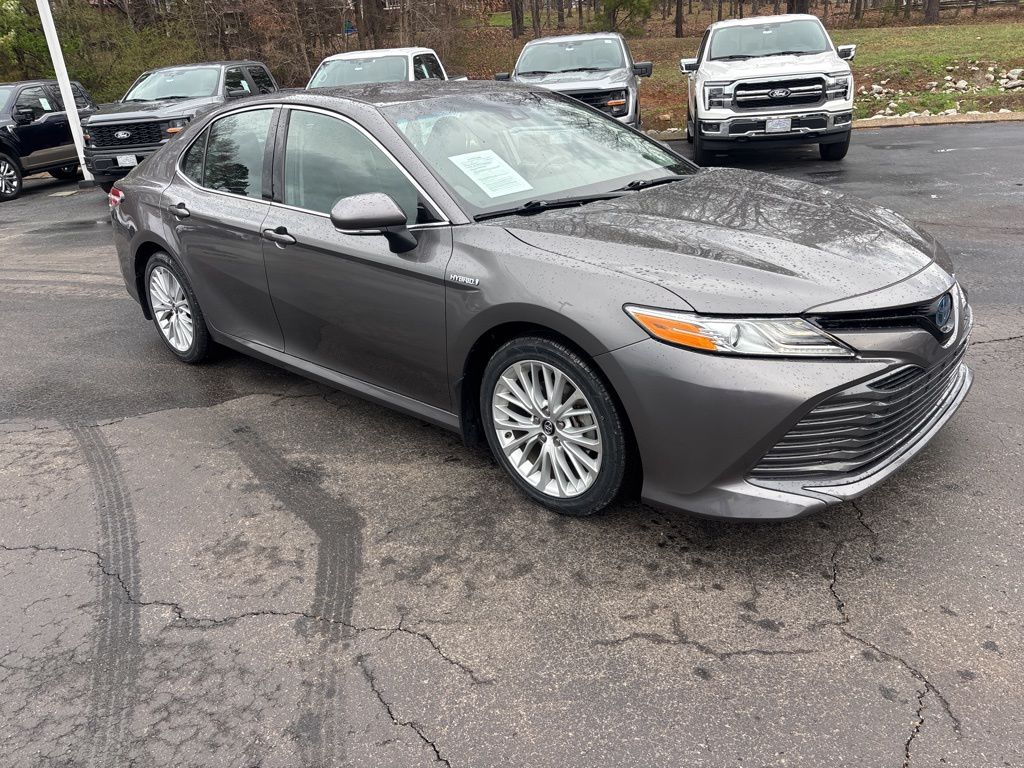 Used 2019 Toyota Camry XLE Hybrid with VIN 4T1B21HK1KU518933 for sale in Milan, TN