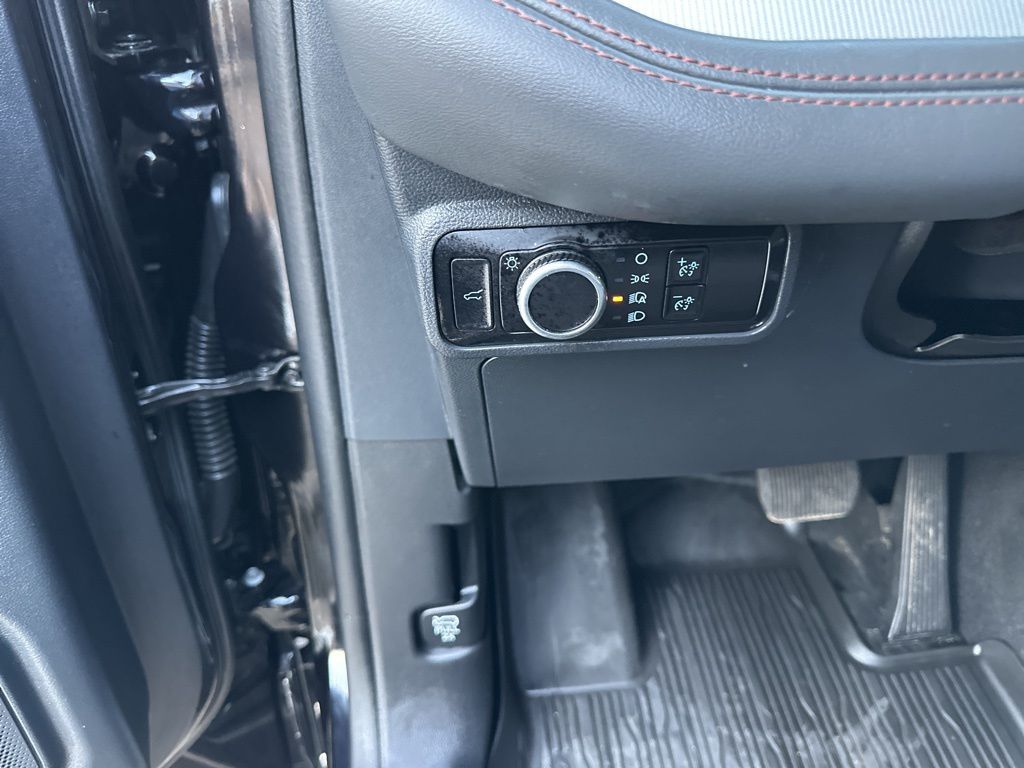 2025 Ford Explorer Active - Photo 21