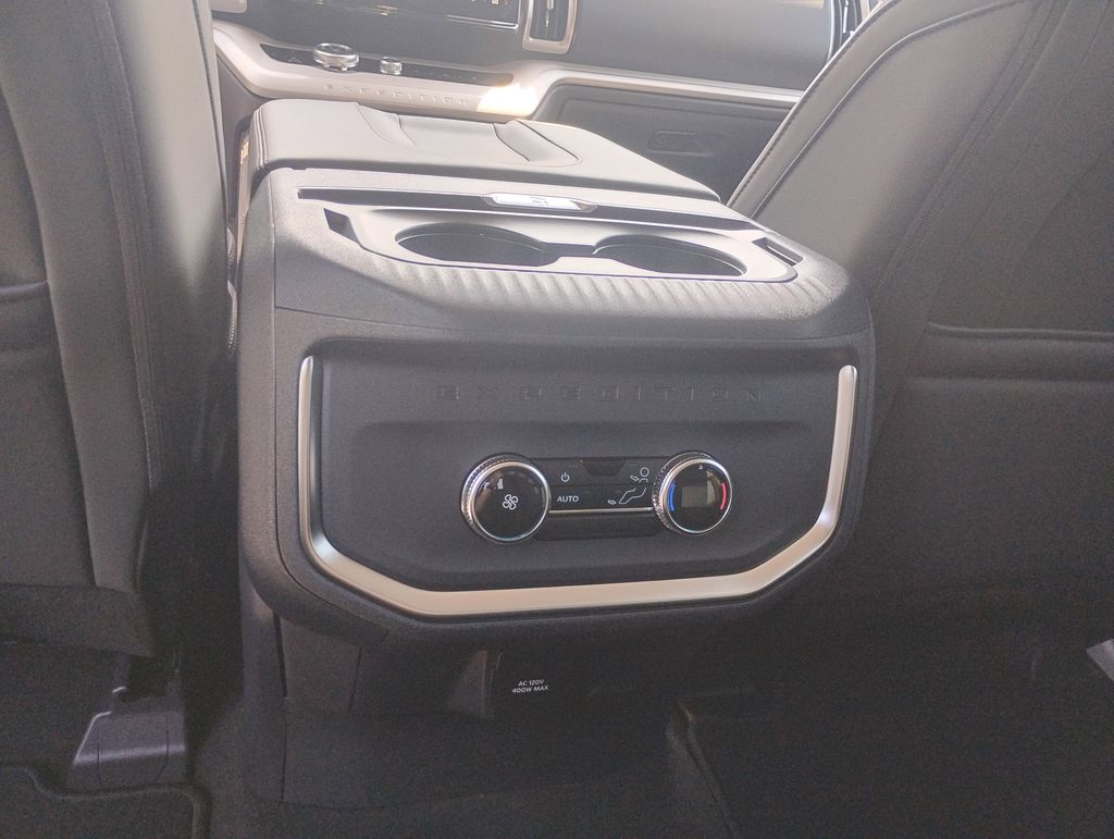 2025 Ford Expedition Active - Photo 23