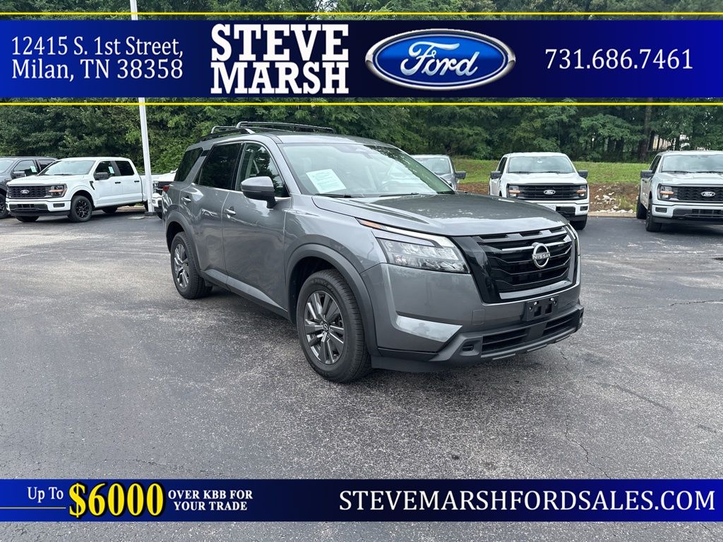2023 Nissan Pathfinder SV 4WD's photo