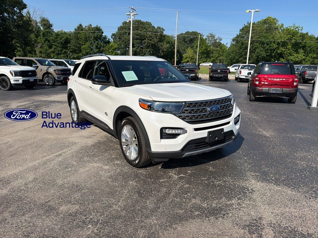 2023 Ford Explorer King Ranch RWD's photo