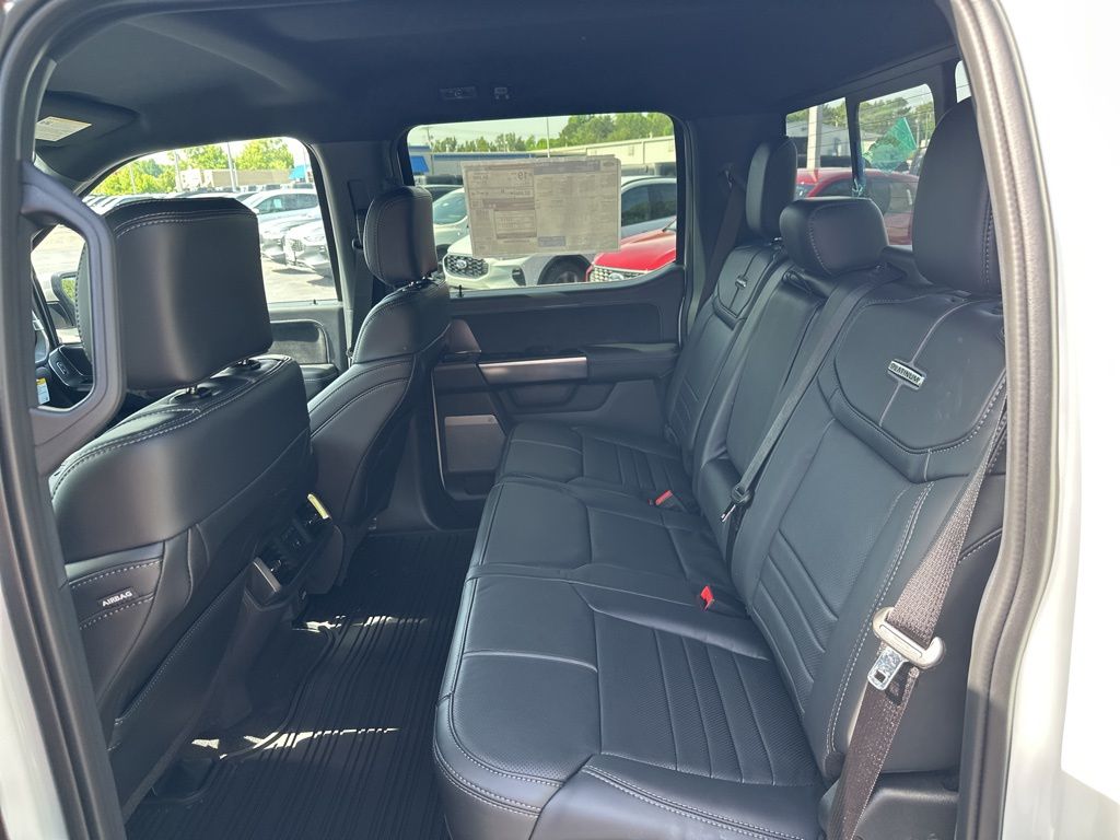 2026 Ford F-150 Platinum - Photo 14