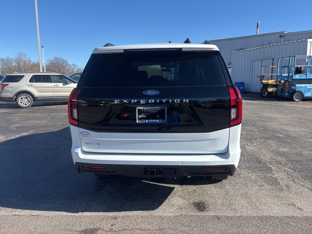 2026 Ford Expedition Active - Photo 6