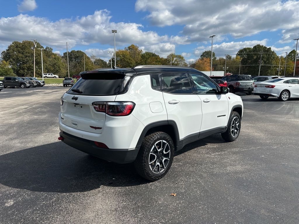 Used 2024 Jeep Compass Trailhawk SUV