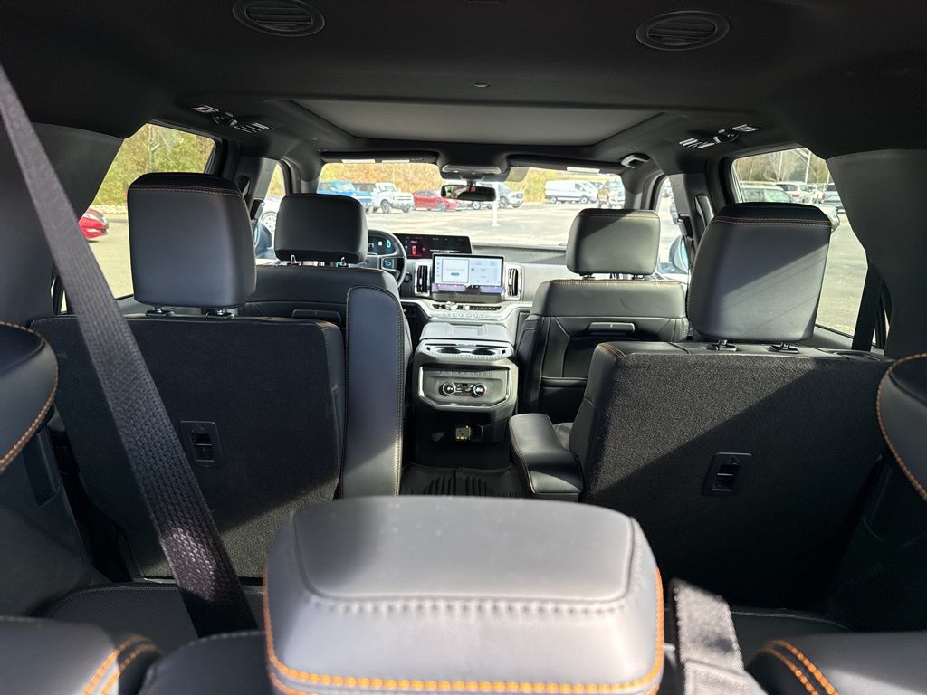 2025 Ford Expedition Tremor - Photo 13