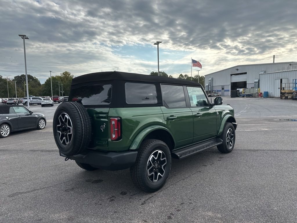 New 2025 Ford Bronco Outer Banks SUV
