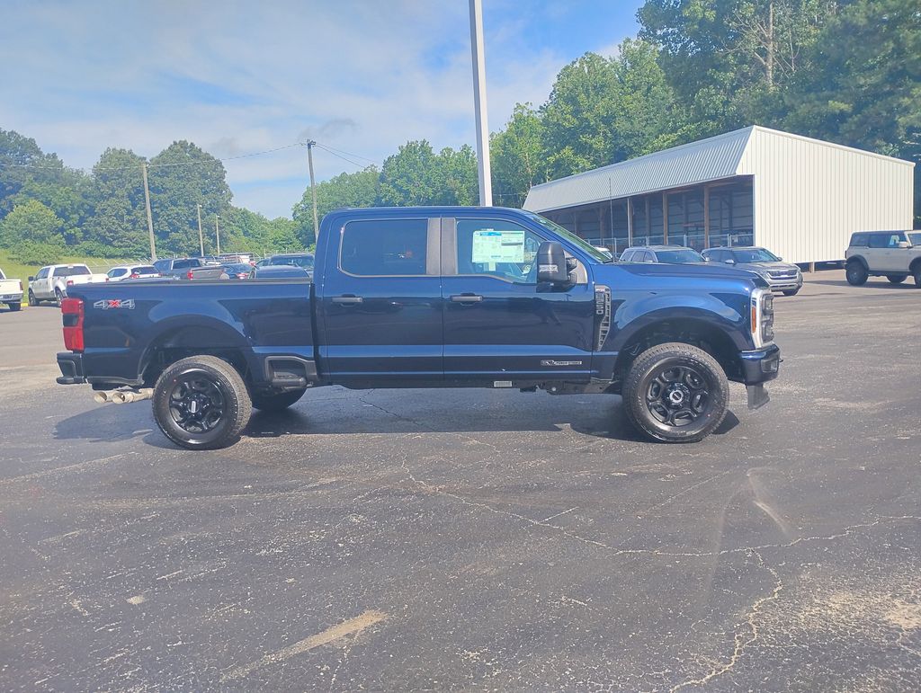 2025 Ford F-250 XL photo 2