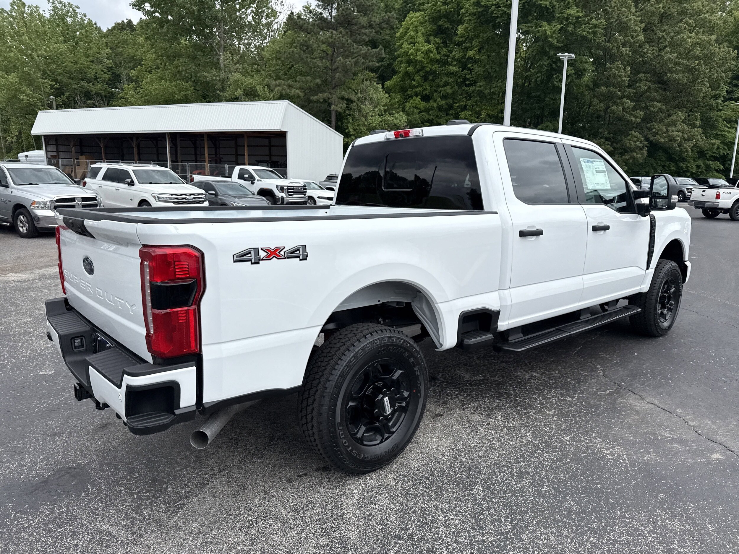 2025 Ford F-350 XL photo 3