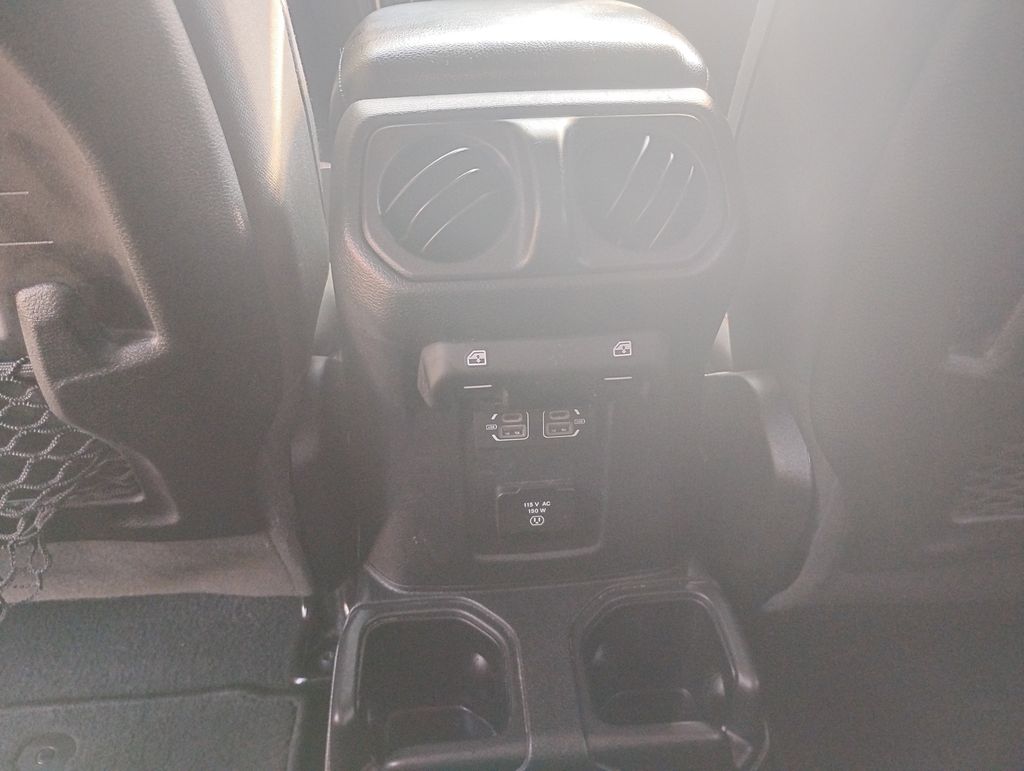 2022 Jeep Wrangler Unlimited Rubicon - Photo 20