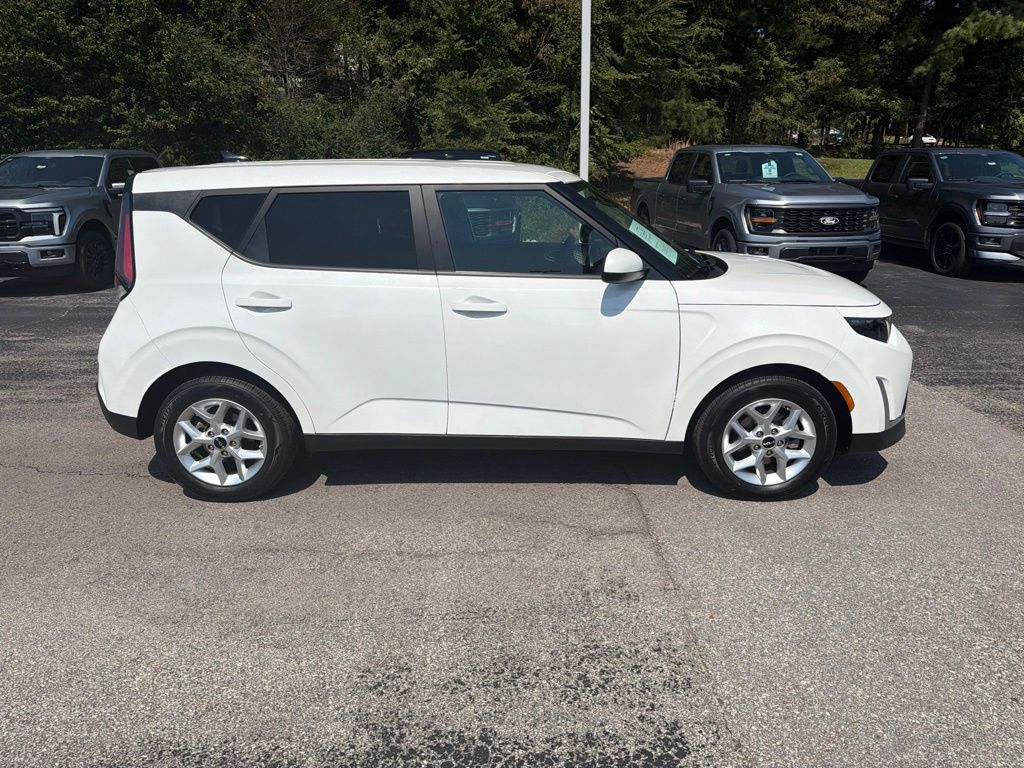 Used 2024 Kia Soul LX with VIN KNDJ23AU9R7902586 for sale in Milan, TN