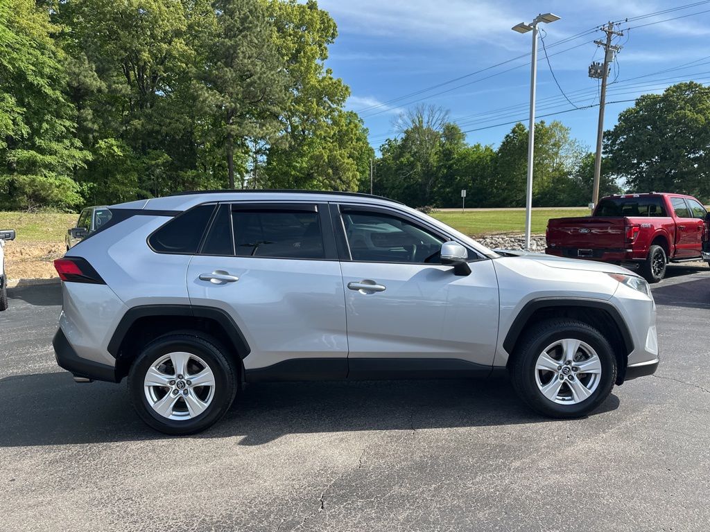 Used 2019 Toyota RAV4 XLE with VIN 2T3W1RFVXKC014910 for sale in Milan, TN