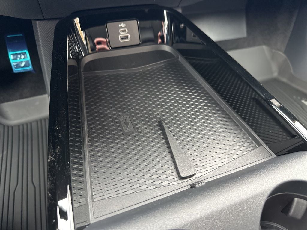 2025 Ford Mustang Mach-E Premium - Photo 27
