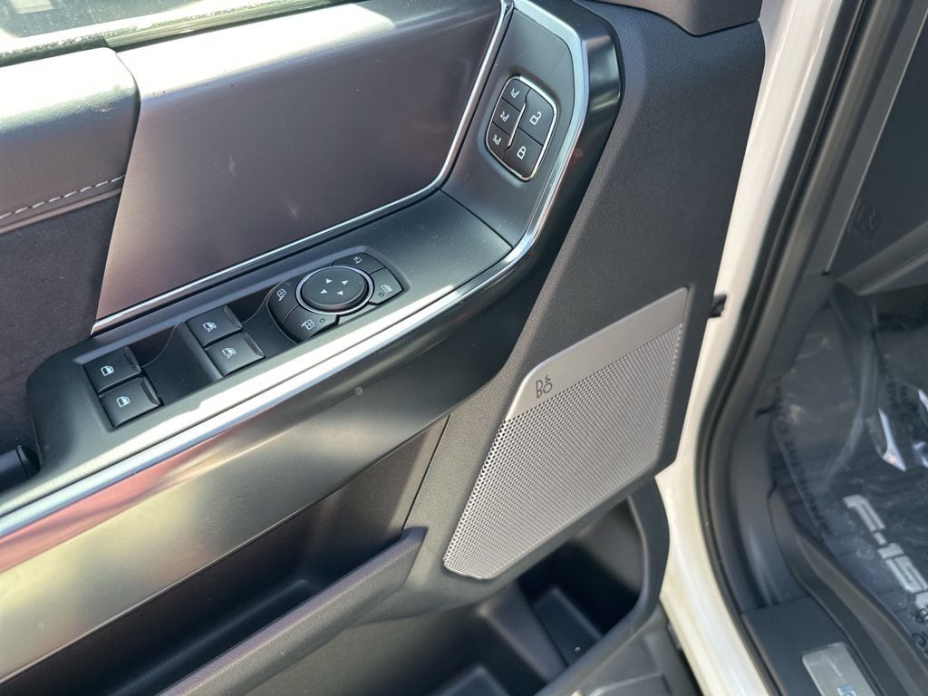 2026 Ford F-150 Platinum - Photo 18