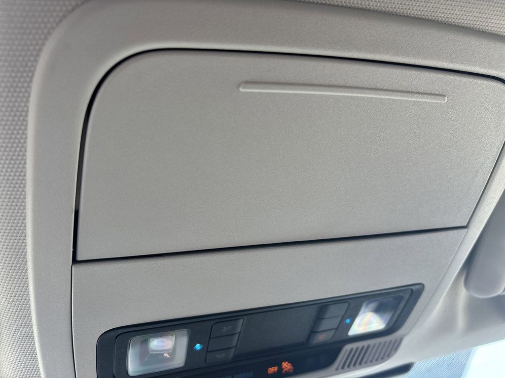 2024 Ford Mustang Mach-E Select - Photo 25