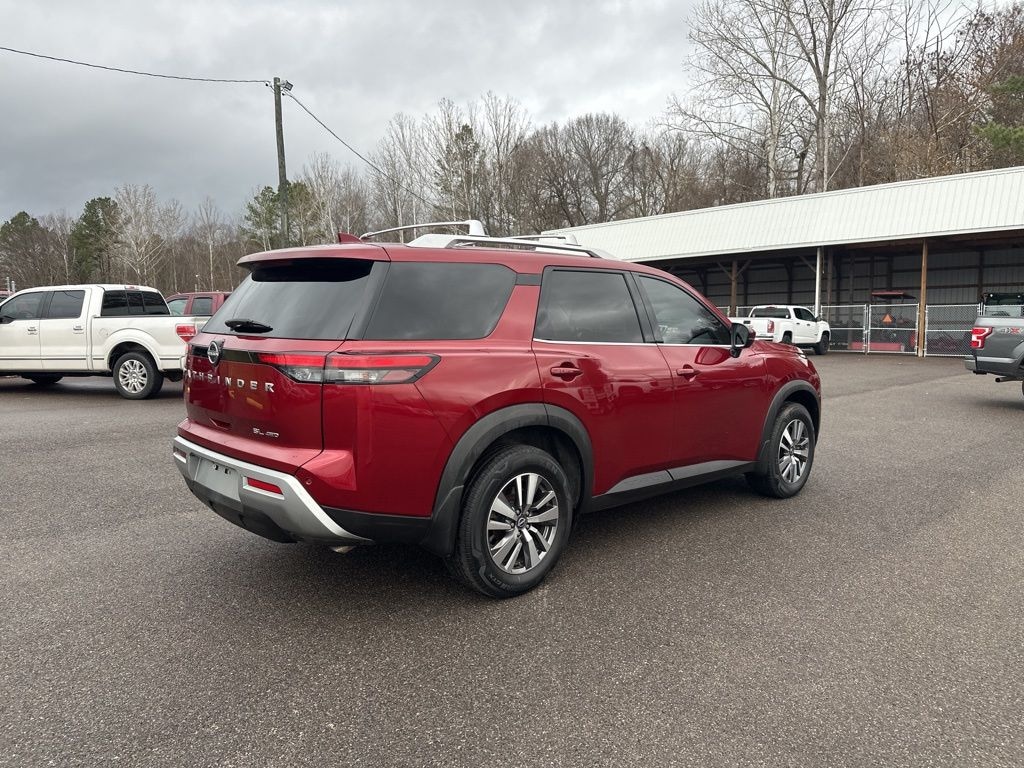 Used 2023 Nissan Pathfinder SL SUV