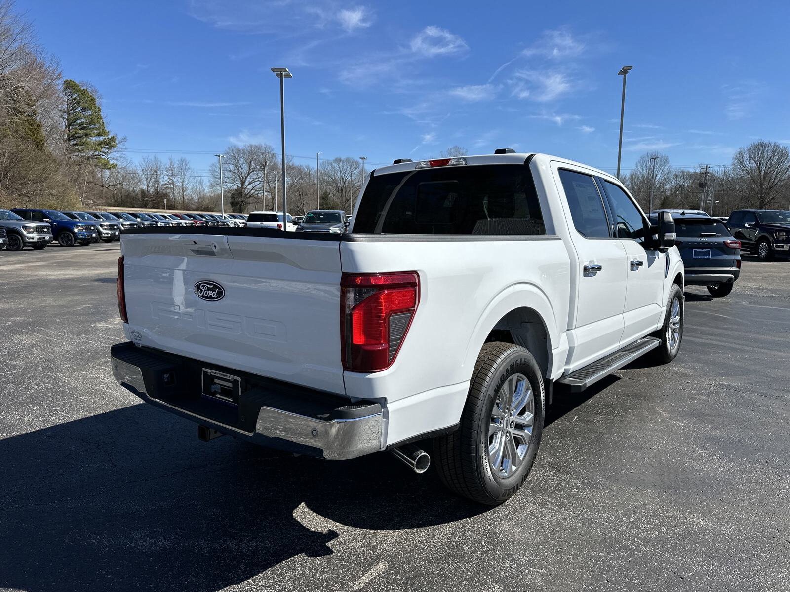 2025 Ford F-150 XLT photo 3