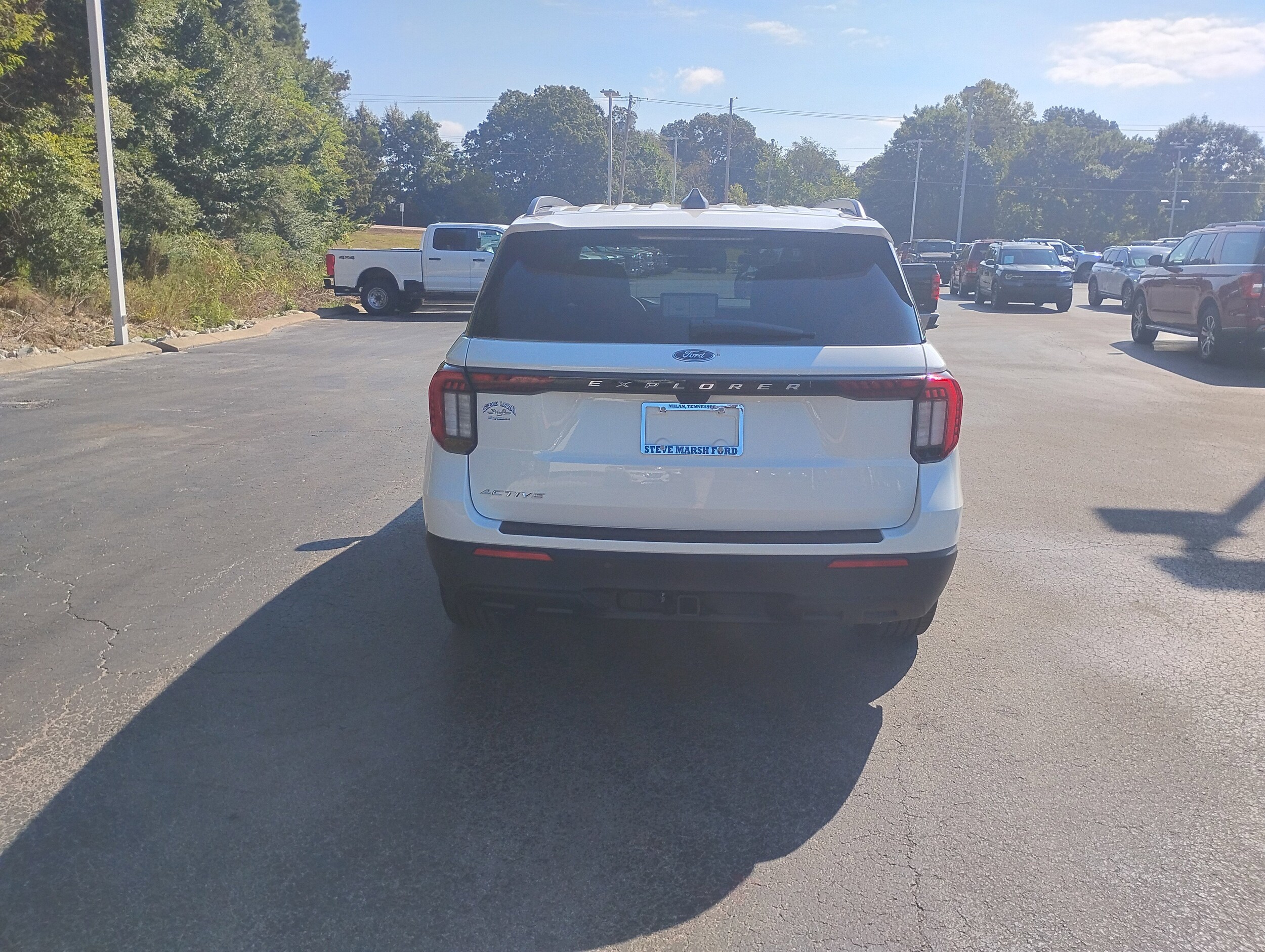 2025 Ford Explorer photo 4