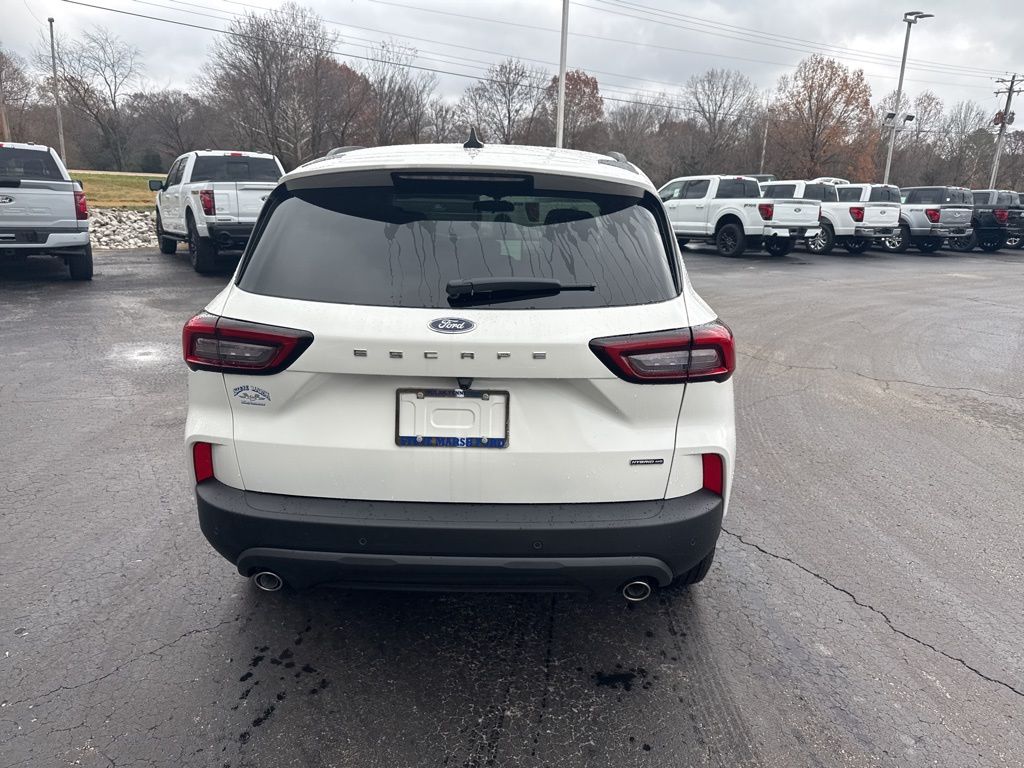 2026 Ford Escape Hybrid ST-Line Select photo 4