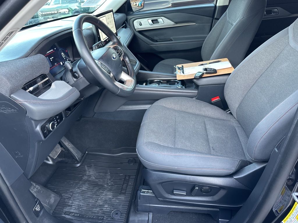 2025 Ford Explorer Active - Photo 20