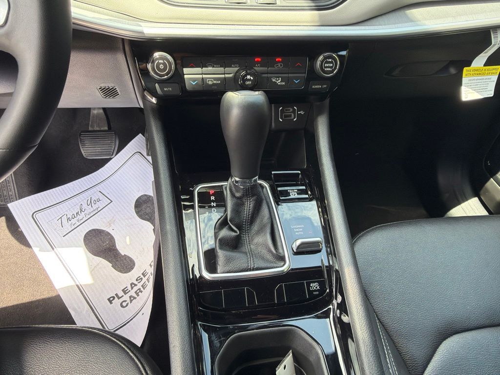 2025 Jeep Compass Limited - Photo 16
