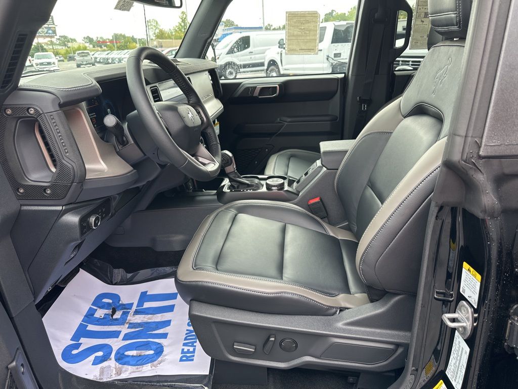 2025 Ford Bronco 4-Door Outer Banks - Photo 18