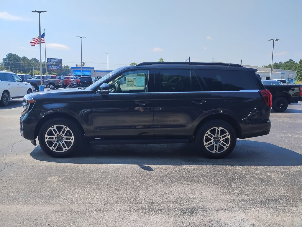 2025 Ford Expedition Active - Photo 6