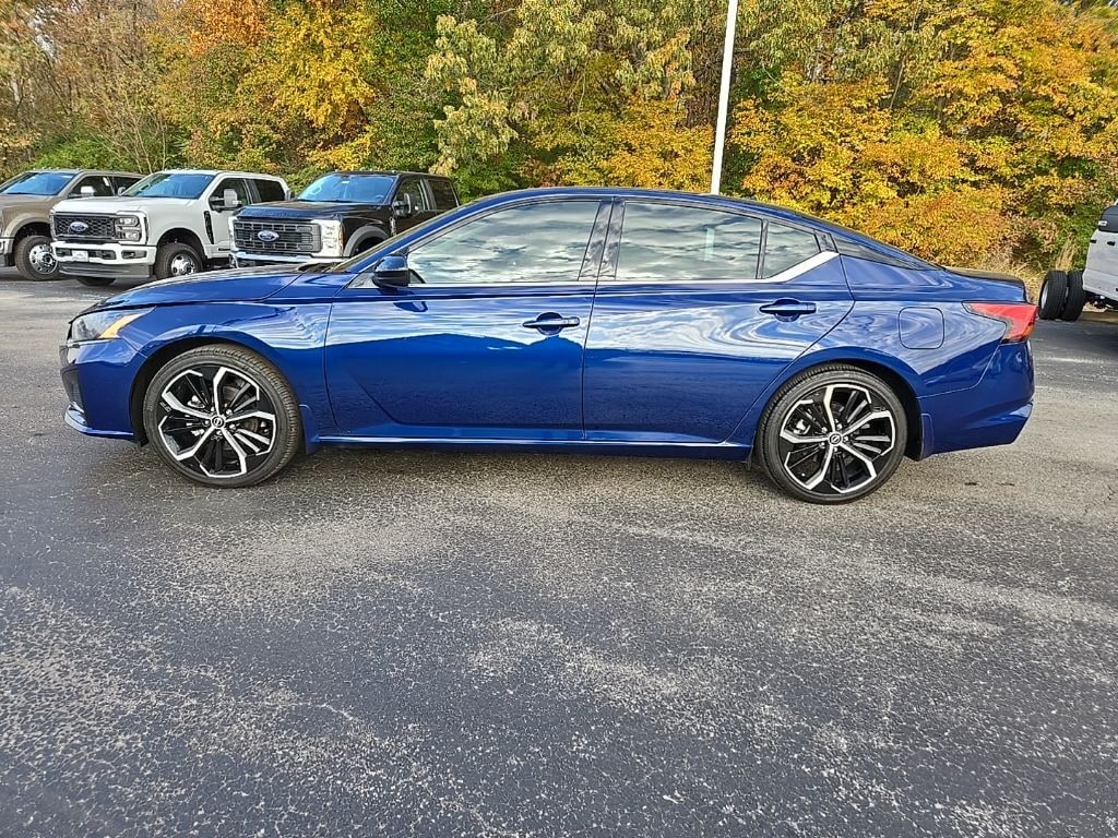 Used 2024 Nissan Altima 2.5 SR Sedan