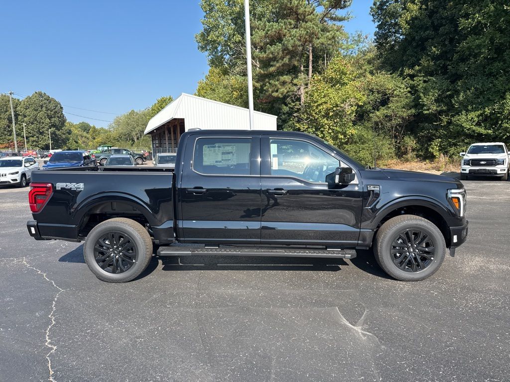 2025 Ford F-150 Lariat photo 2