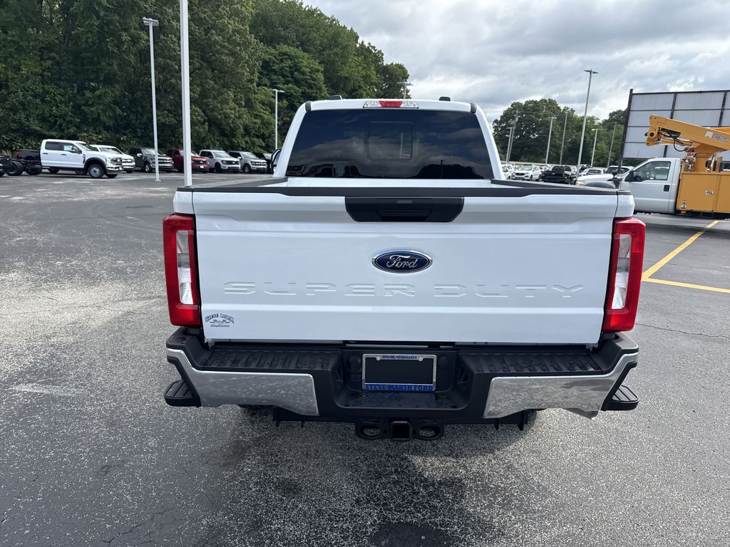2025 Ford F-350 XL photo 4