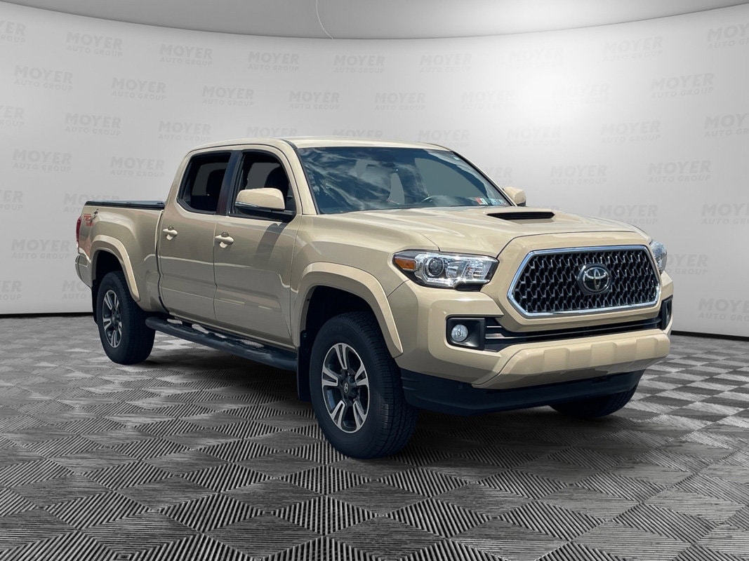 2019 TOYOTA Tacoma