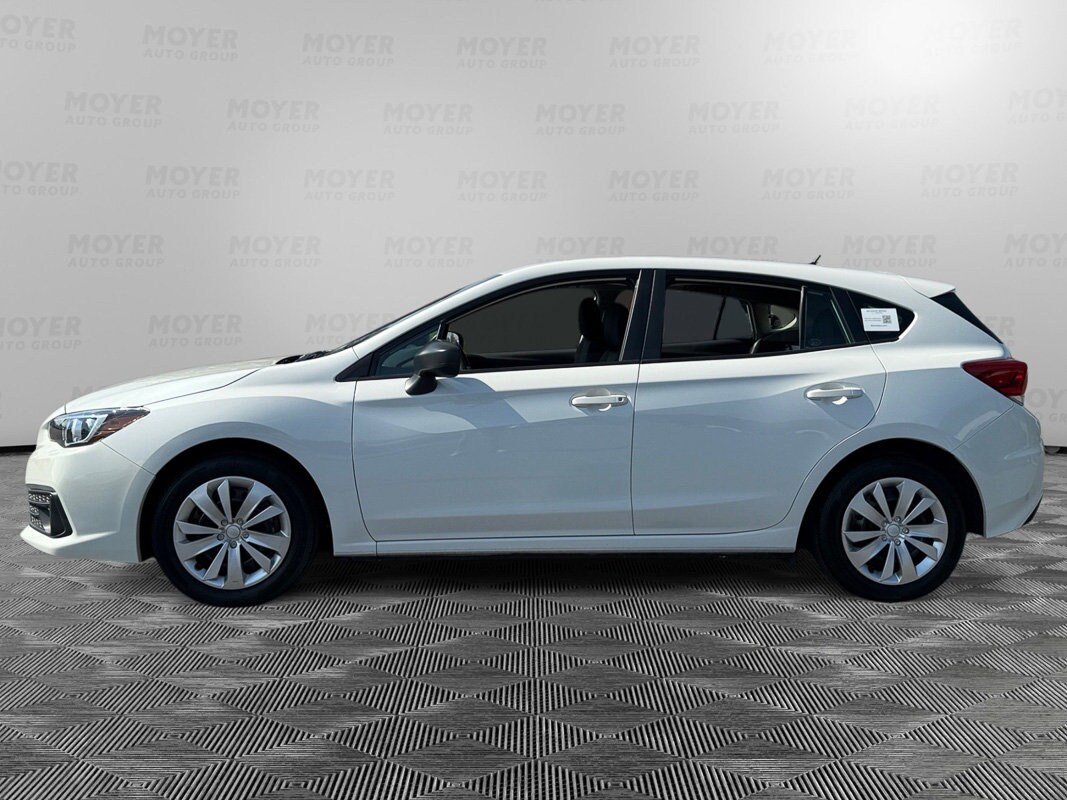 2022 Subaru Impreza Base photo 2