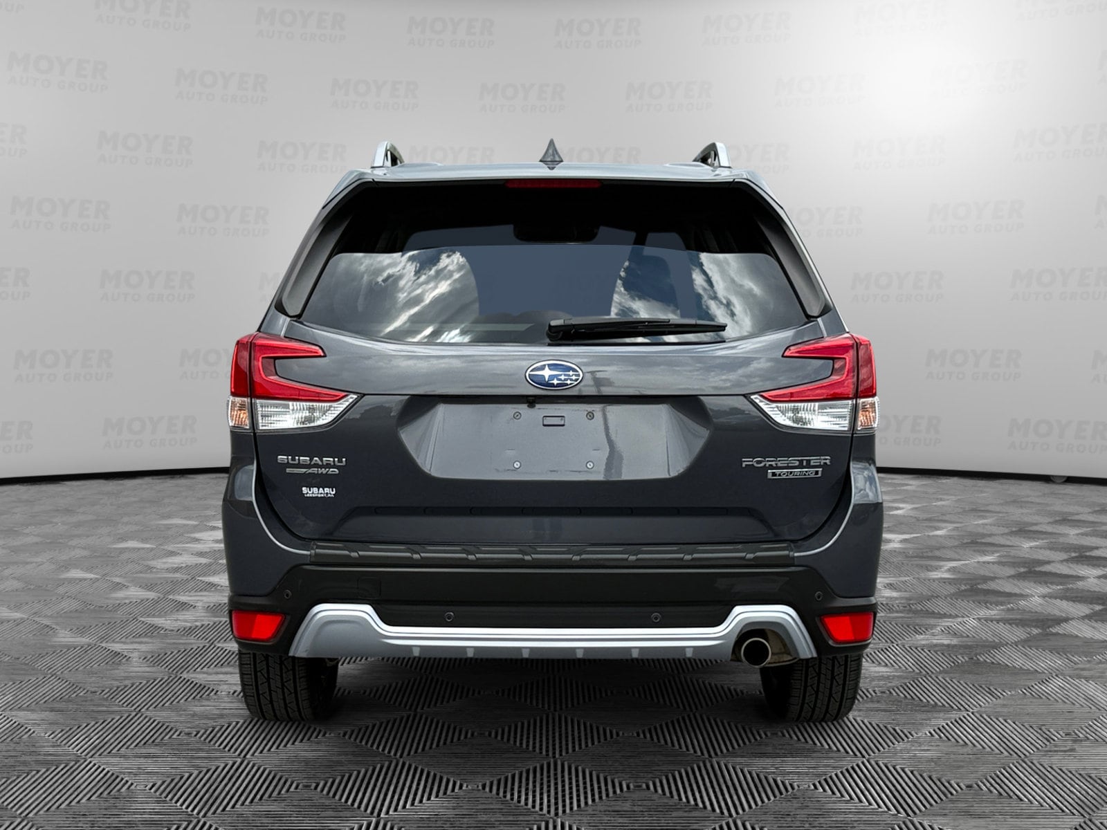 View vehicle photo 4