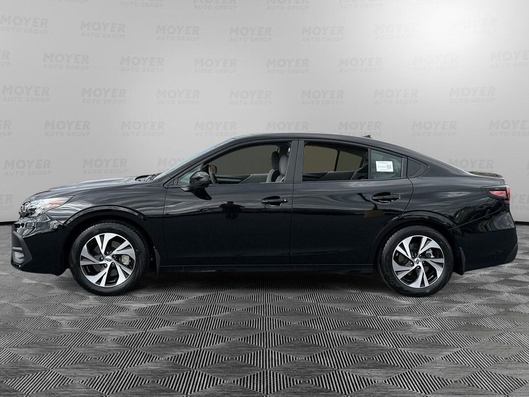 2025 Subaru Legacy Premium photo 2